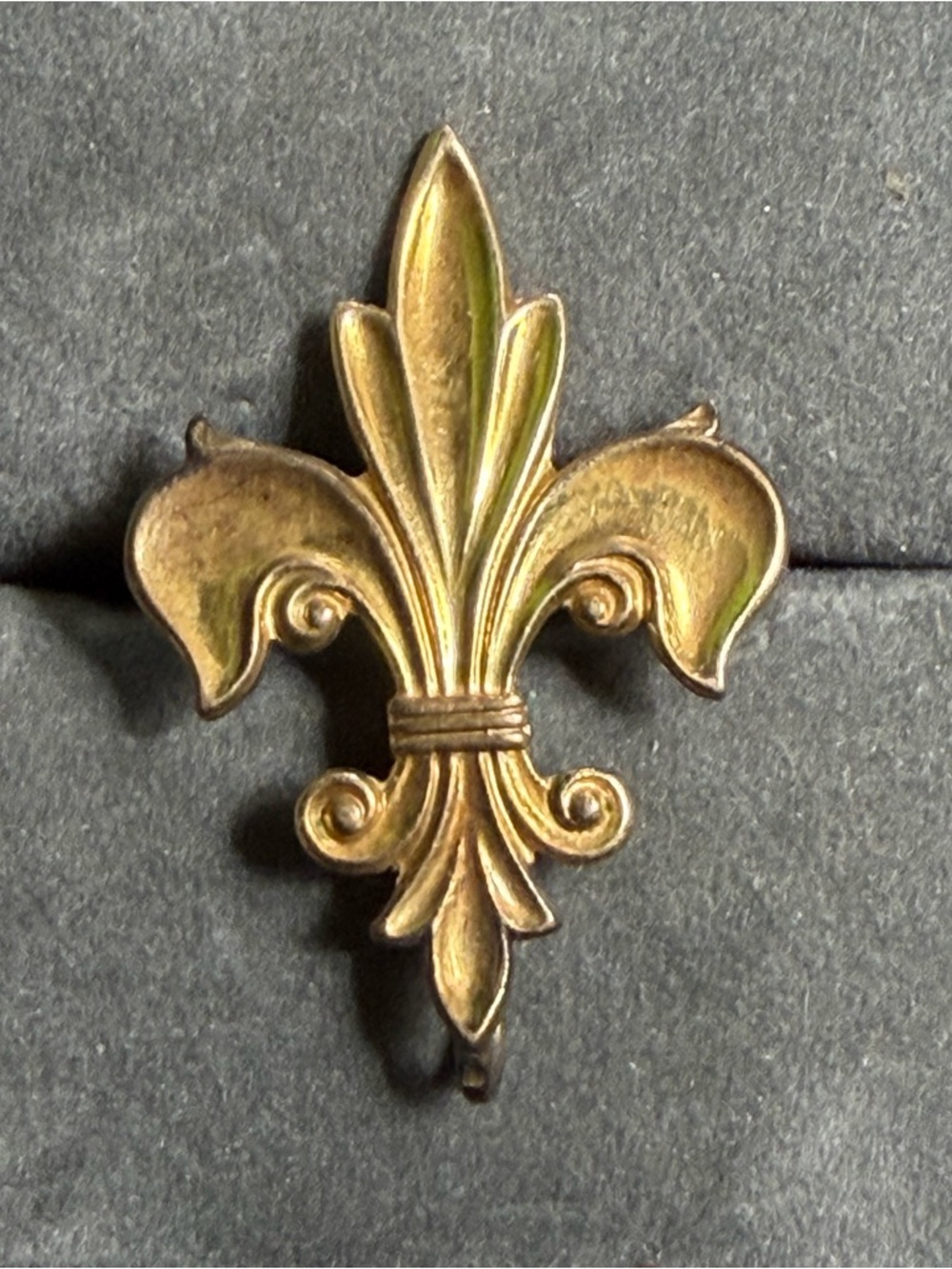 Antique British Military pin in Gold Tone